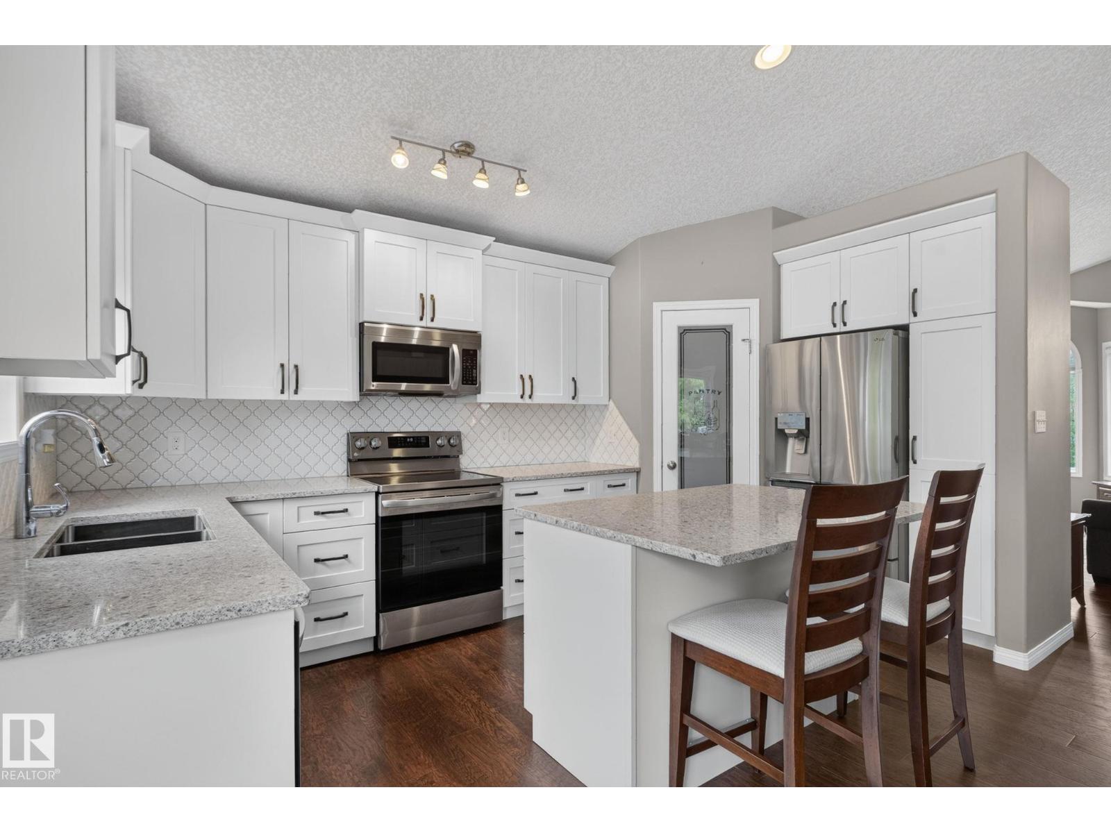 4914 152A AV NW, Miller, Edmonton photo 3
