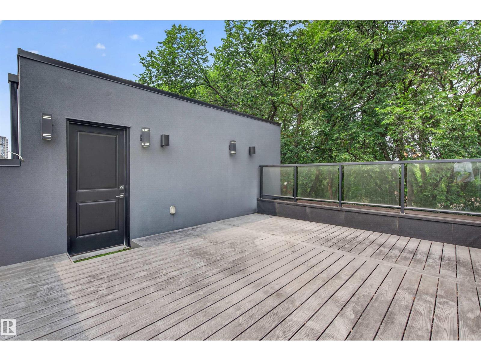 9741 90 AV NW - 43