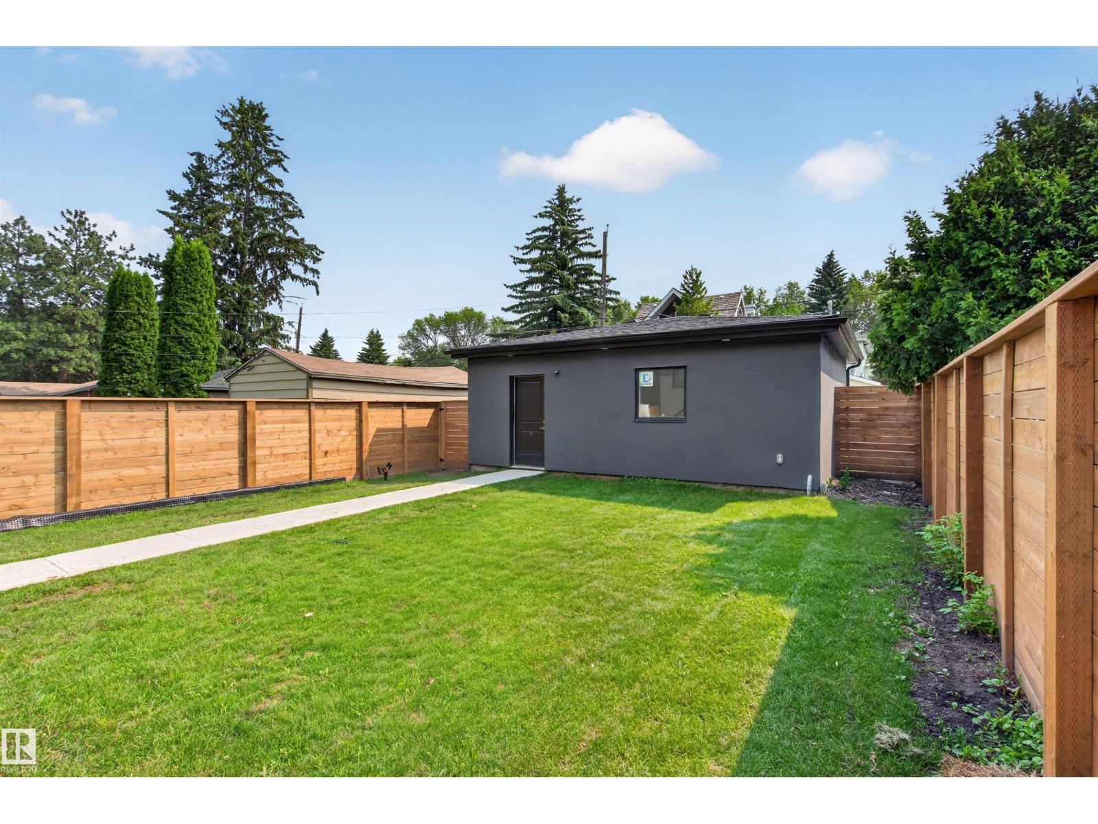 9741 90 AV NW - 56