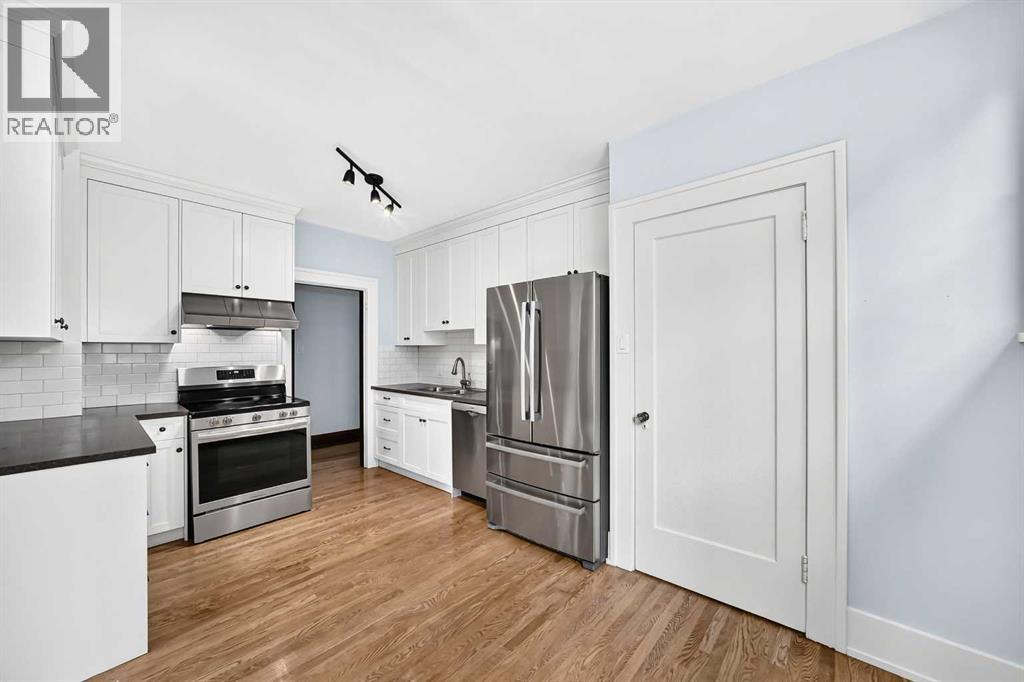 226 Superior Avenue SW - 12