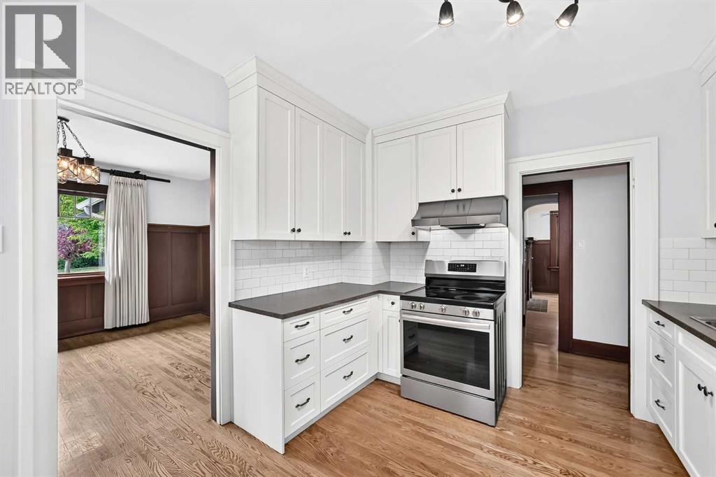 226 Superior Avenue SW - 8
