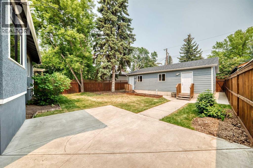 226 Superior Avenue SW - 46