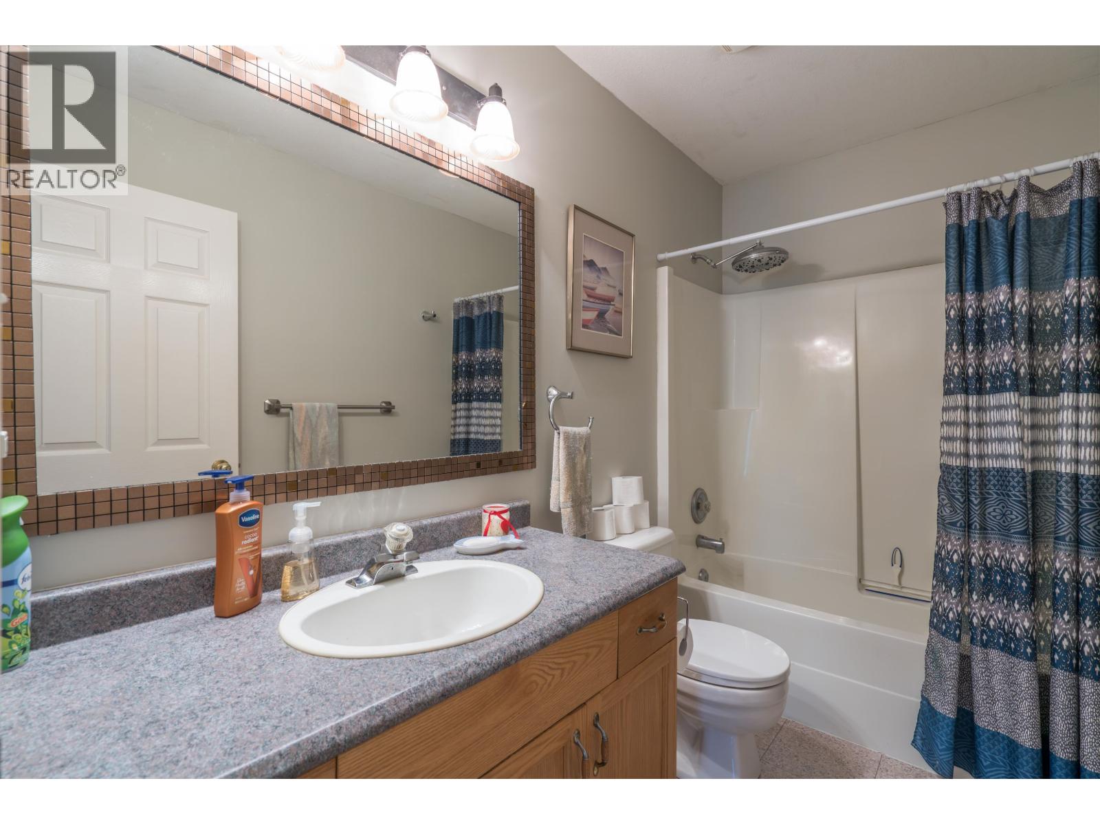 11330 LAKESIDE DRIVE - 22