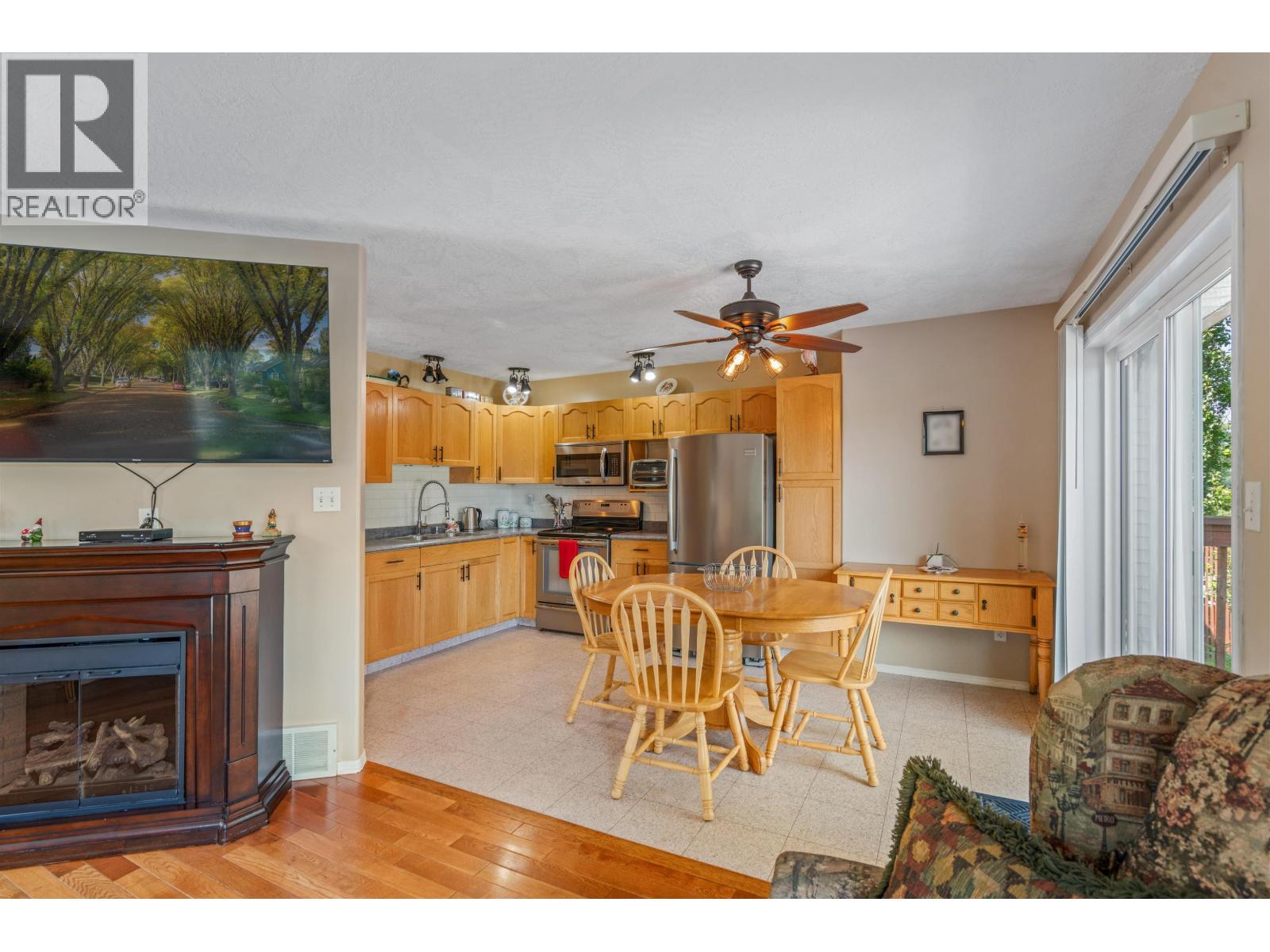 11330 LAKESIDE DRIVE - Image 15