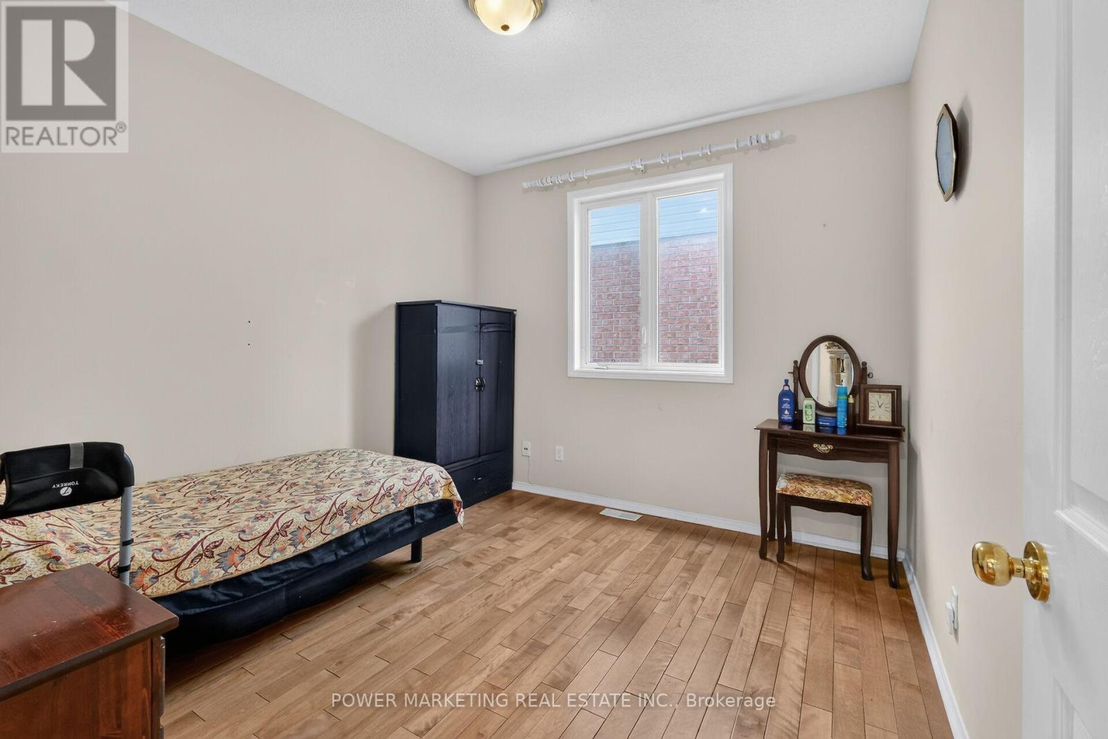 2165 BLUE WILLOW CRESCENT - 35