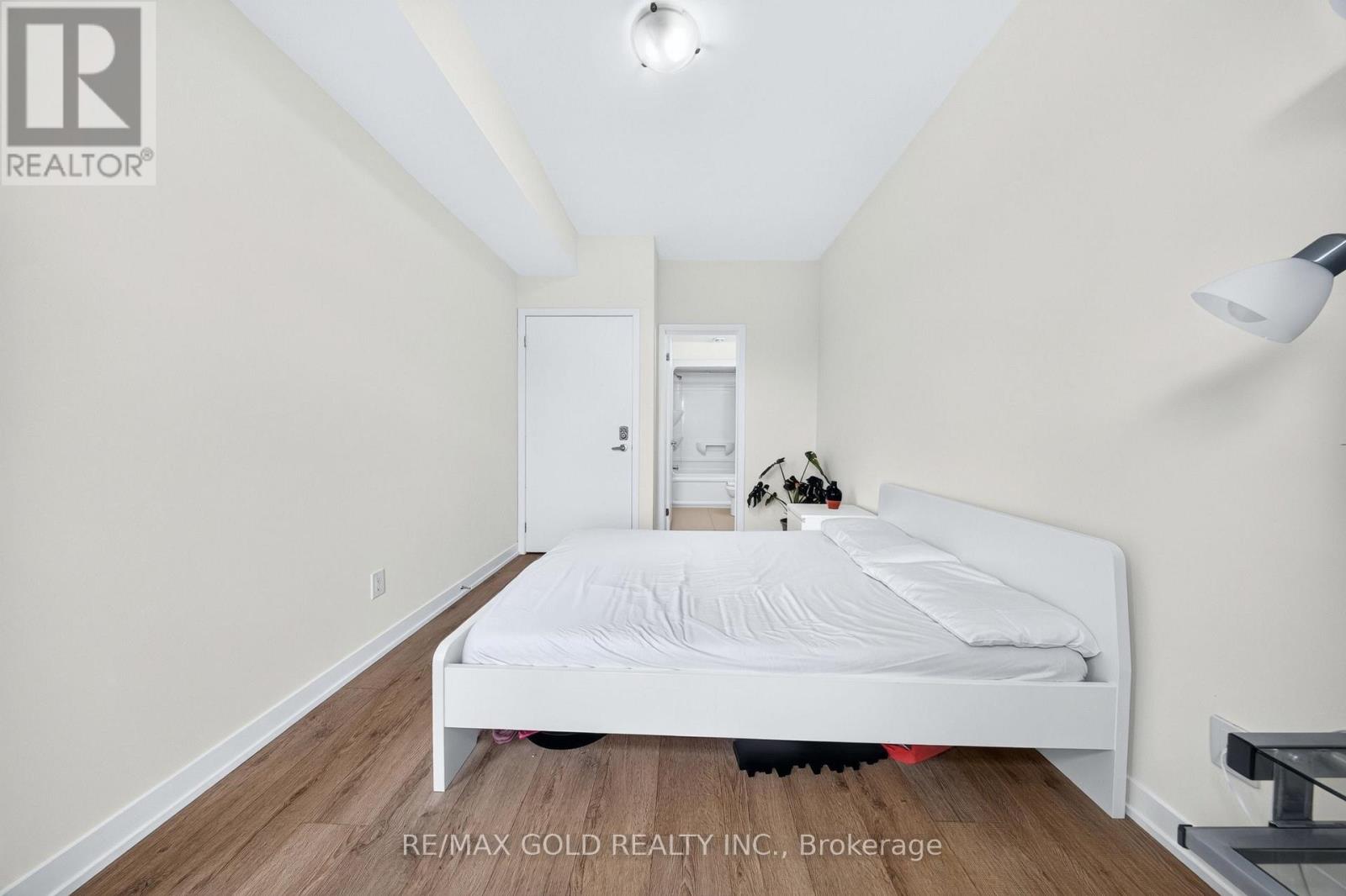 #106 1780 SIMCOE STREET N - 18