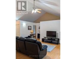 2135 Champlain Road, Tiny, ON L9M0B1 Photo 13