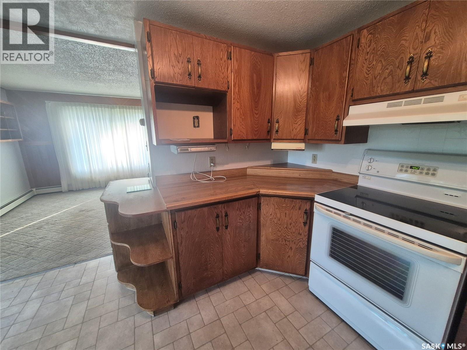 413 Peterson AVENUE - Image 6