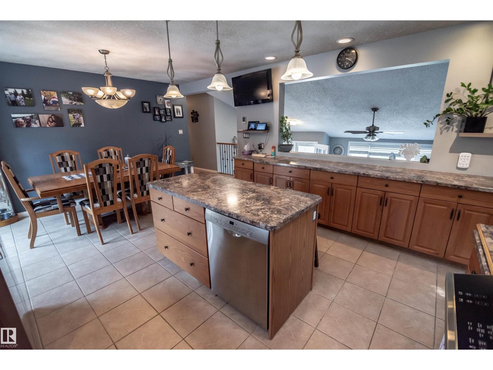 24 GLENWOOD CR - Image 14