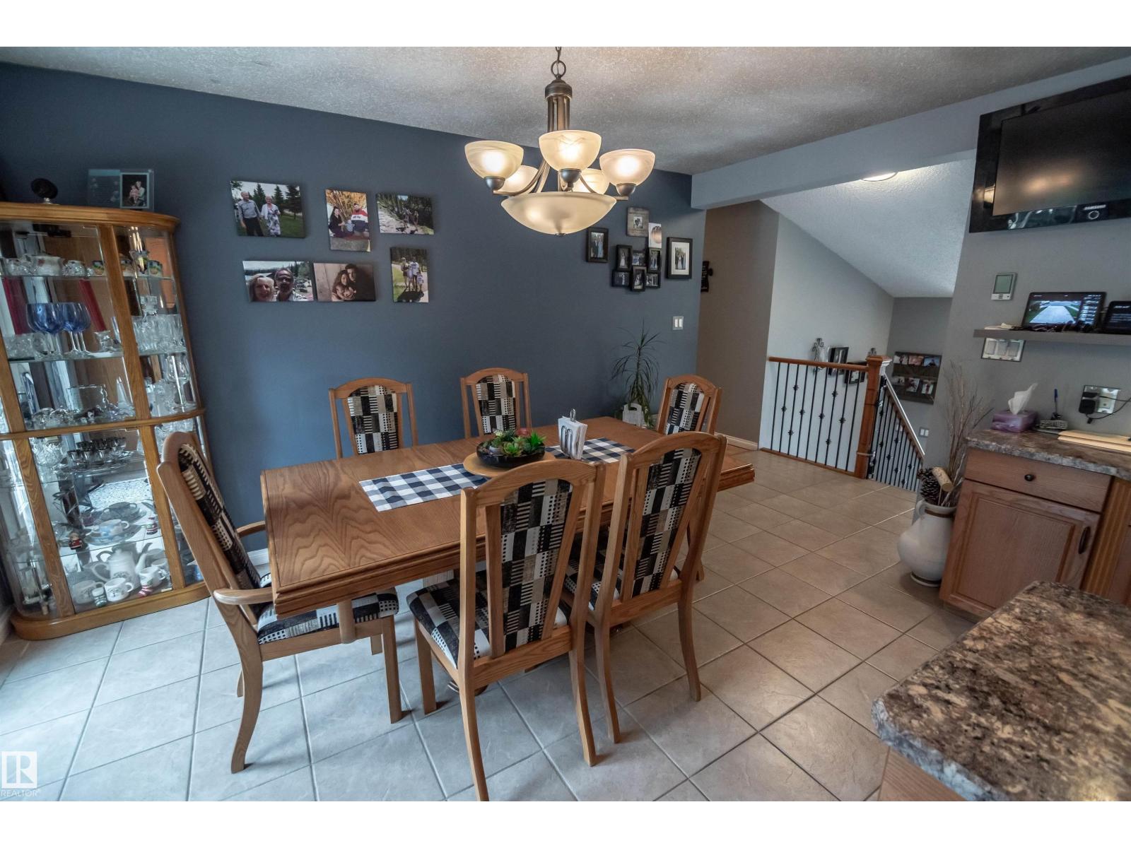 24 GLENWOOD CR - Image 15