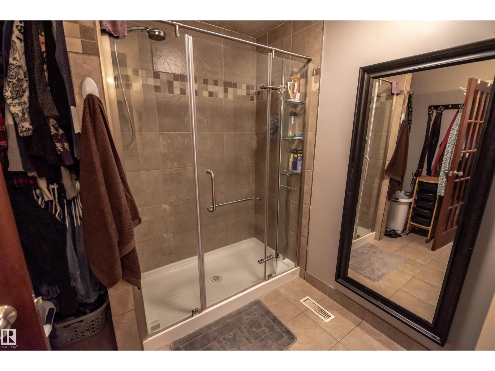 24 GLENWOOD CR - Image 22