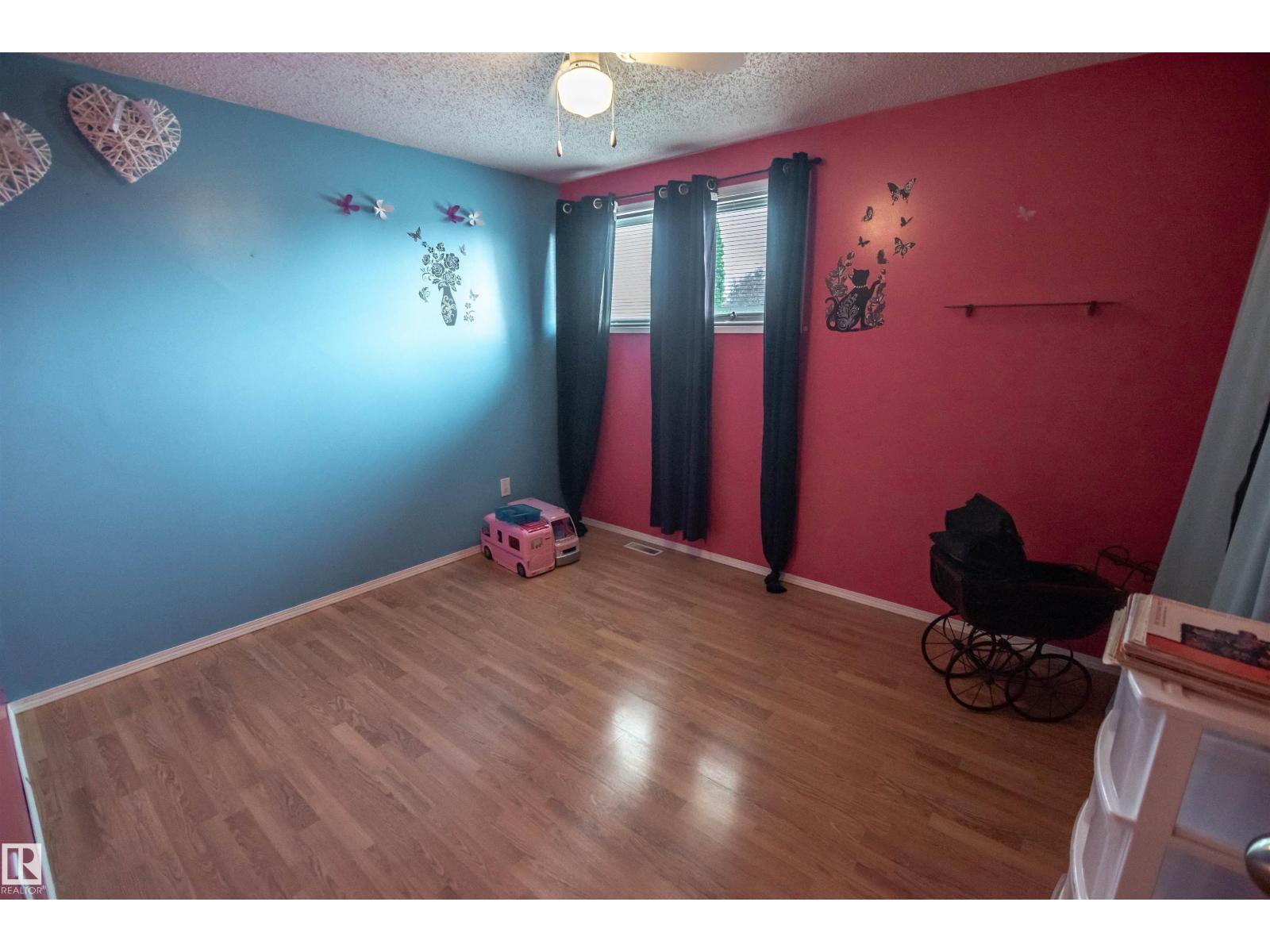 24 GLENWOOD CR - Image 25