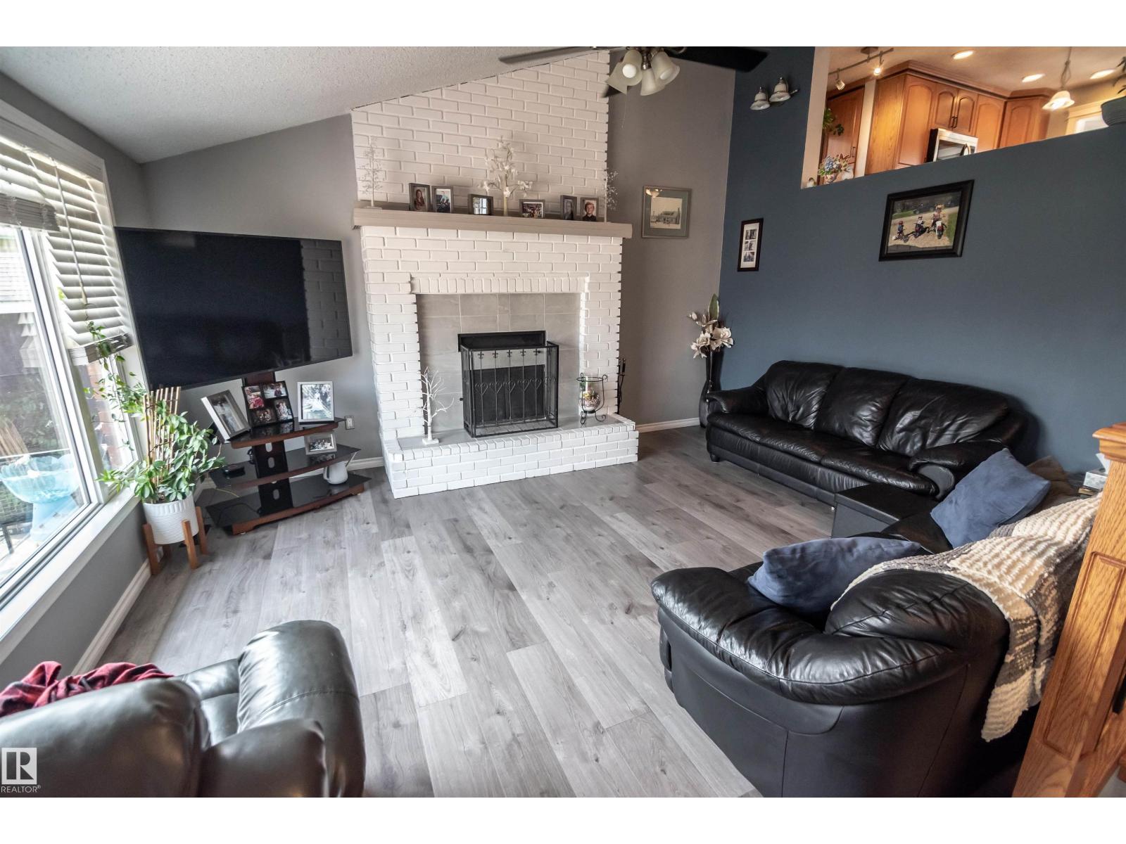 24 GLENWOOD CR - Image 3