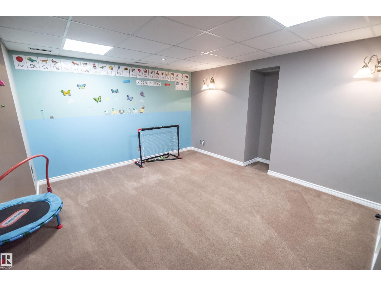 24 GLENWOOD CR - Image 33