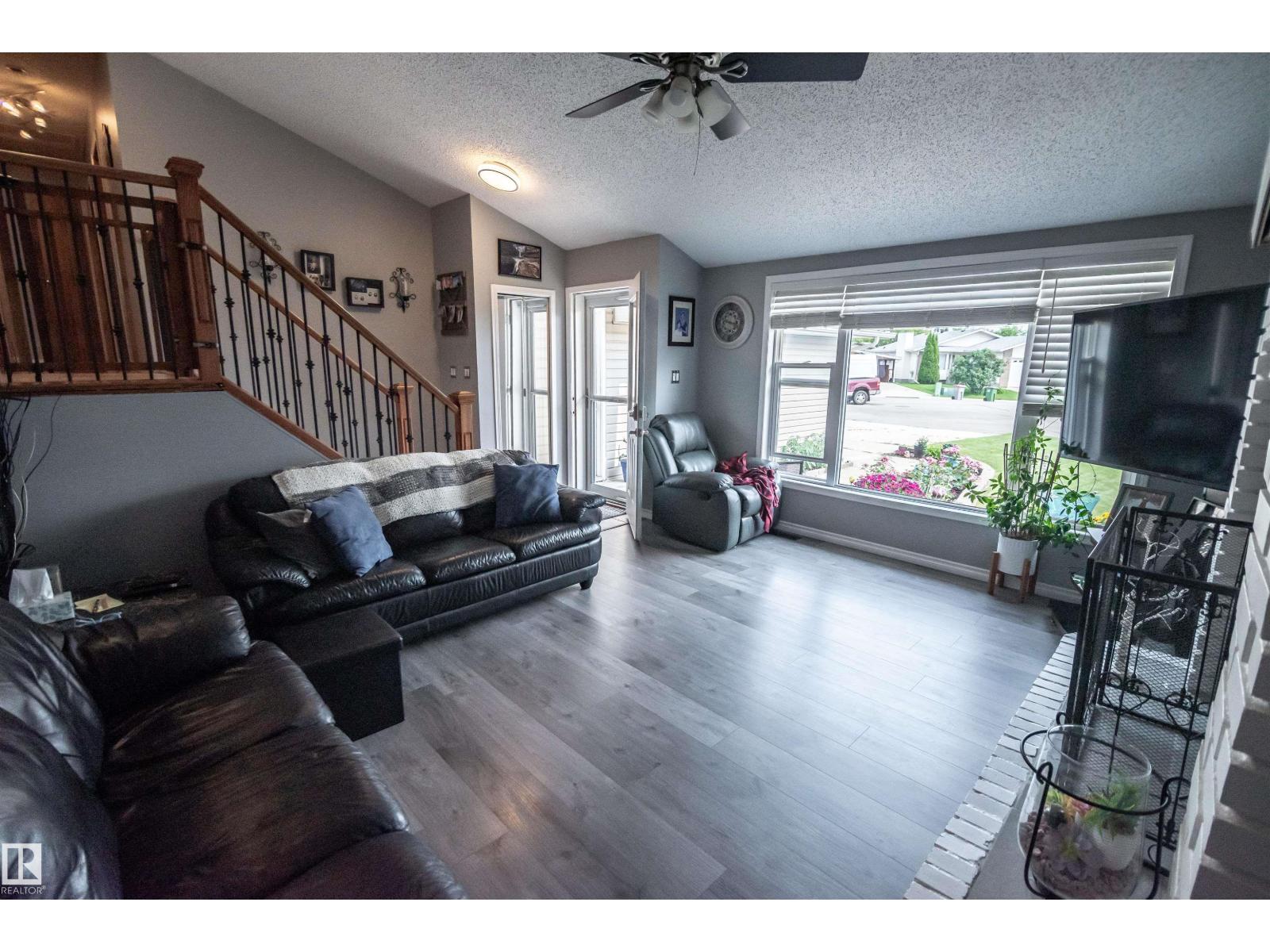 24 GLENWOOD CR - Image 4
