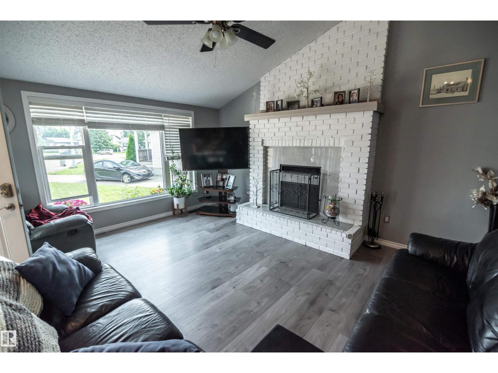 24 GLENWOOD CR - Image 5