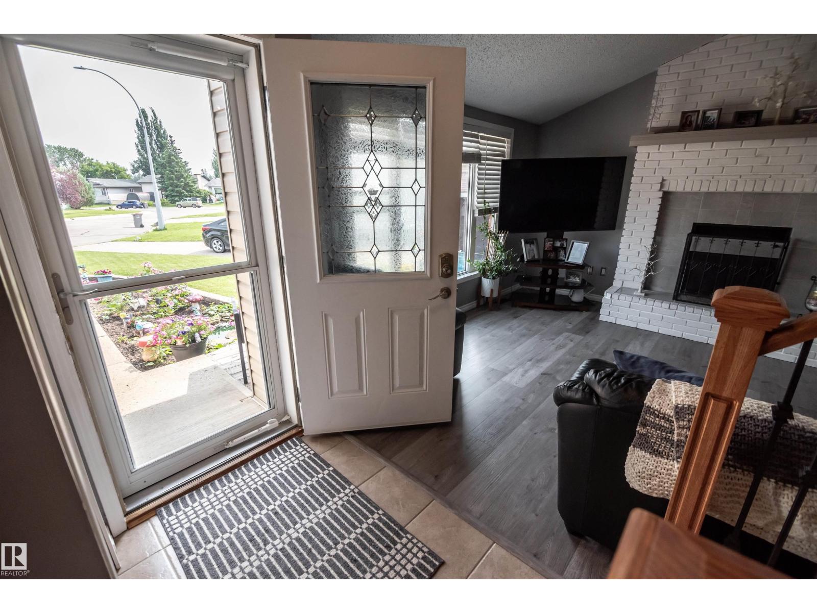 24 GLENWOOD CR - Image 6
