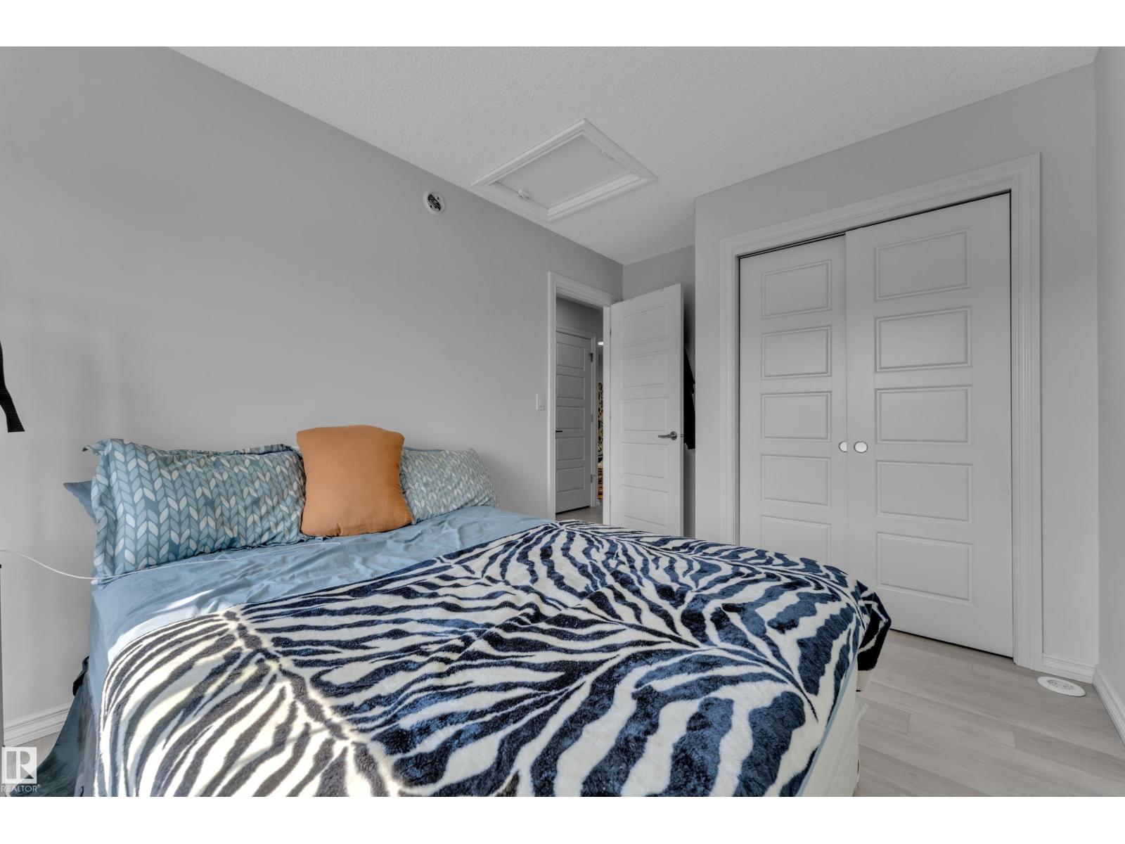 2606 Donaghey CR SW - 32