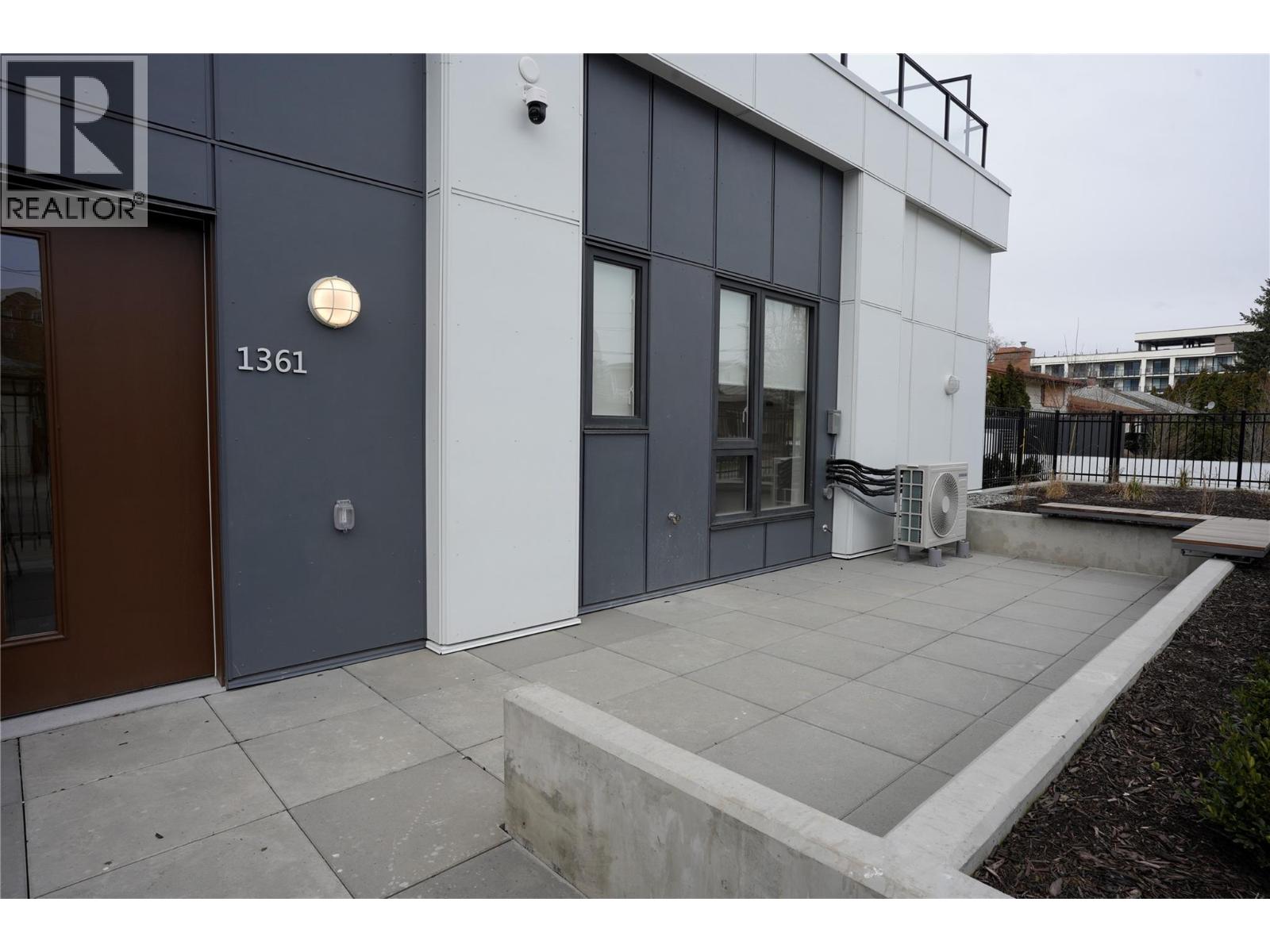 1361 Belaire Avenue - 12
