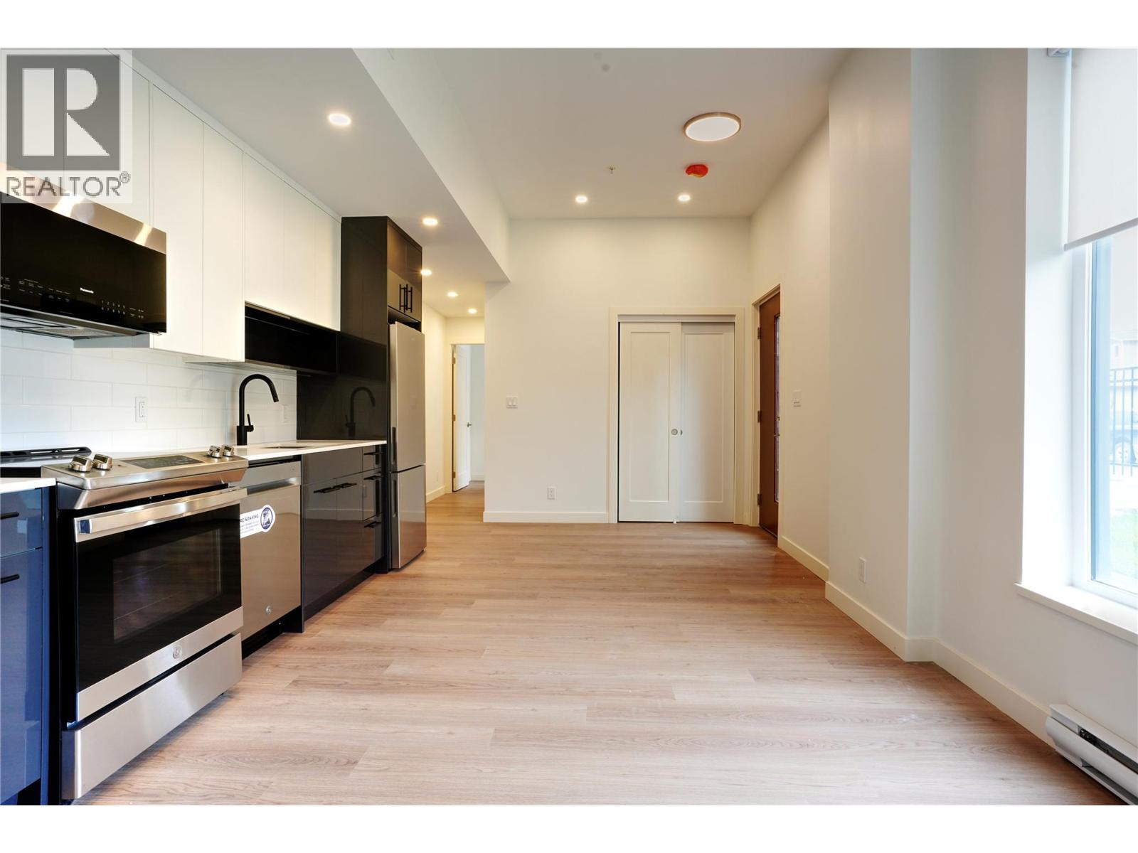 1361 Belaire Avenue - 4