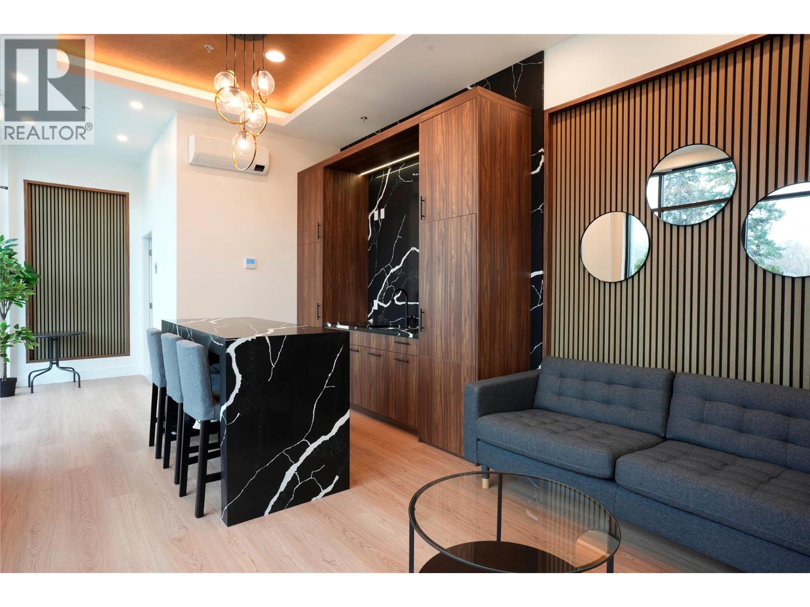 1361 Belaire Avenue - 21