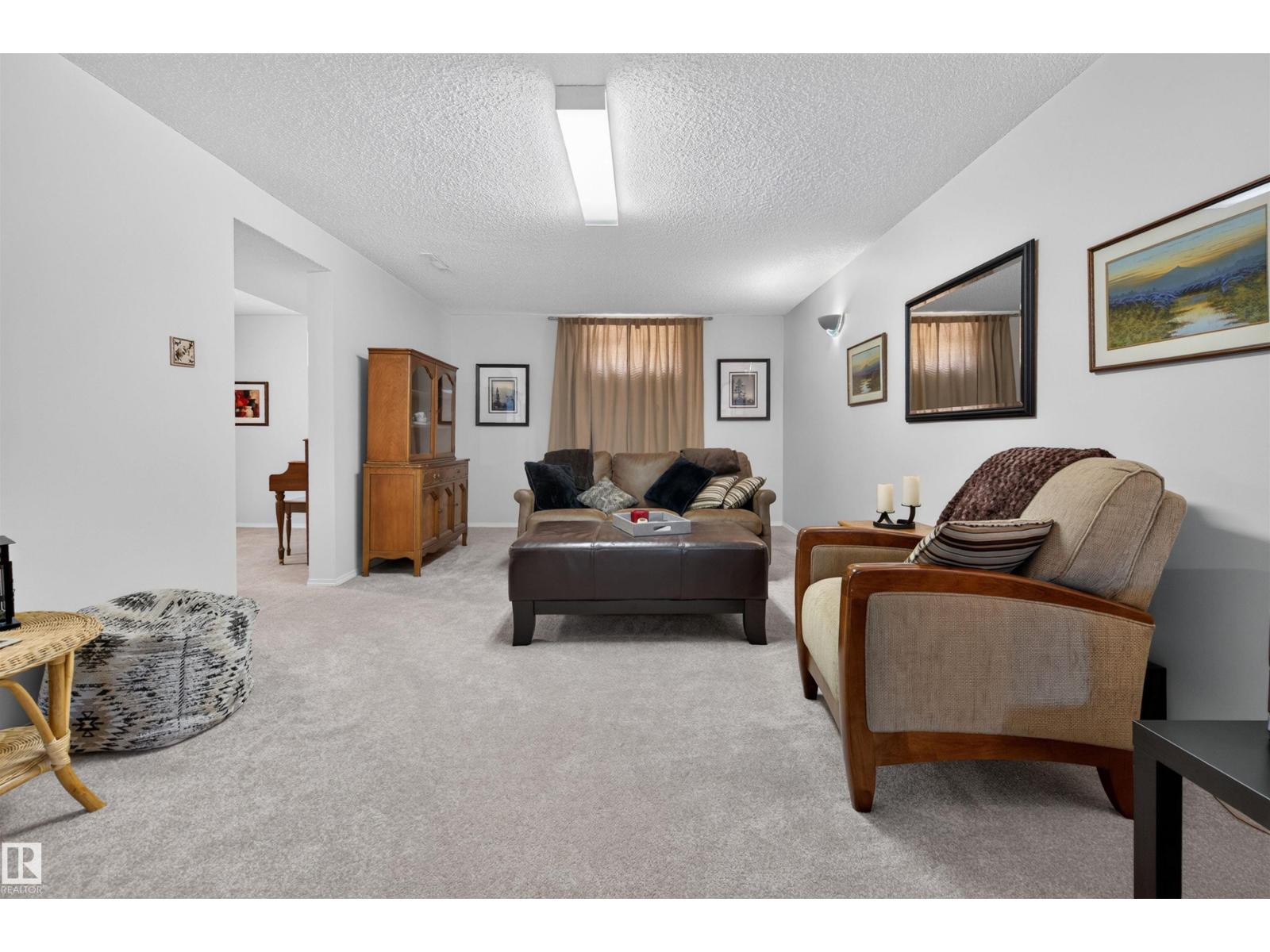 6503 88 AV NW - 22