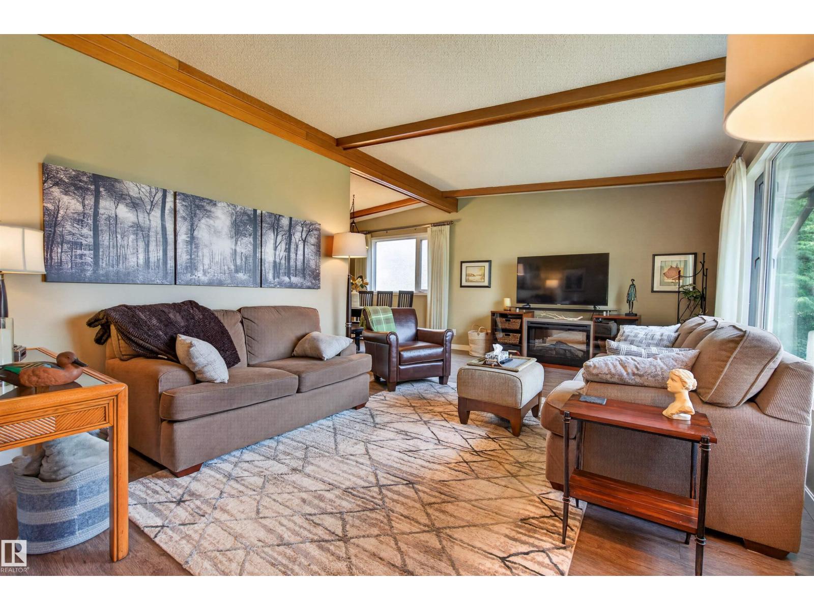 6503 88 AV NW - 3