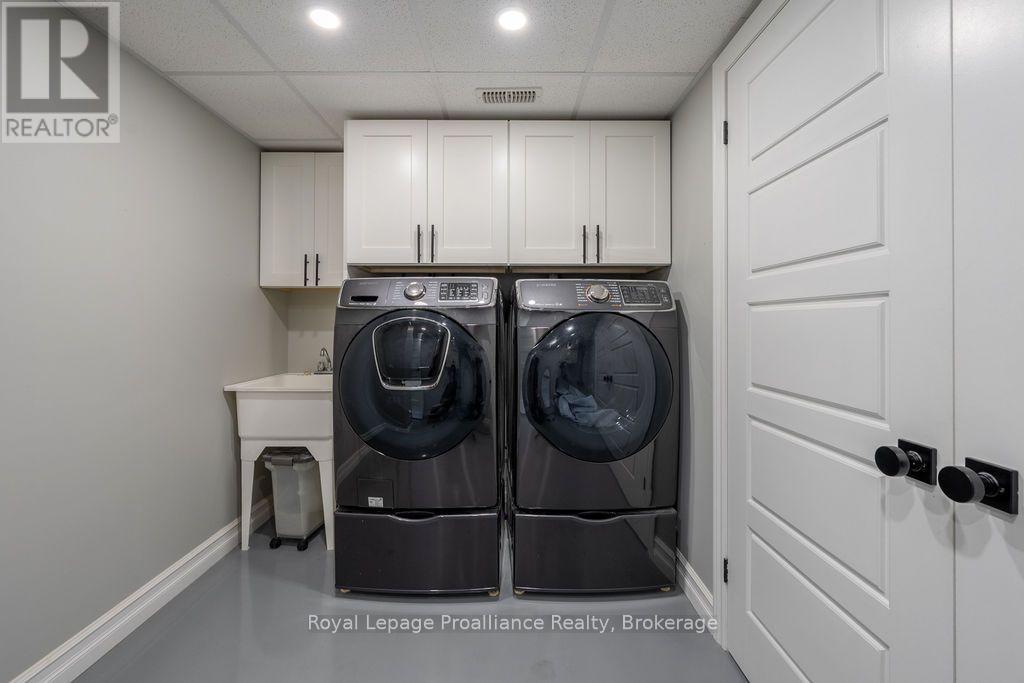 45 AMBROSIA TERRACE - 42