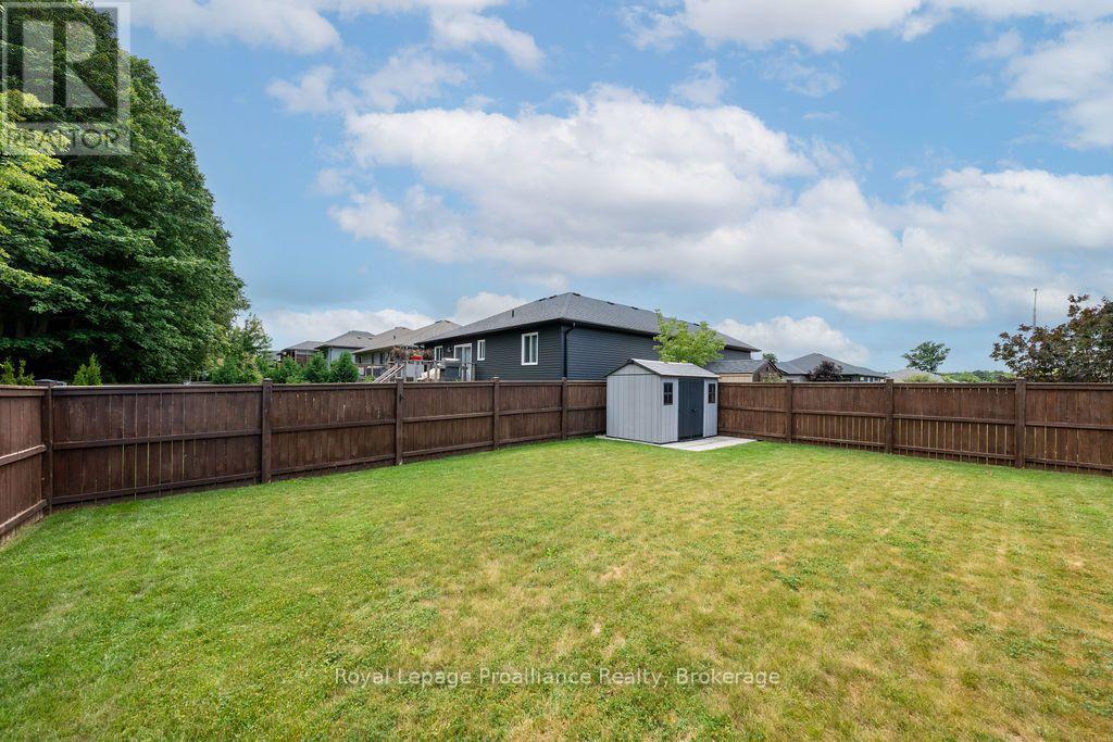 45 AMBROSIA TERRACE - 47