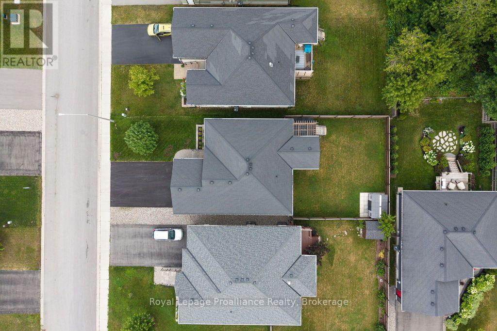45 AMBROSIA TERRACE - 49