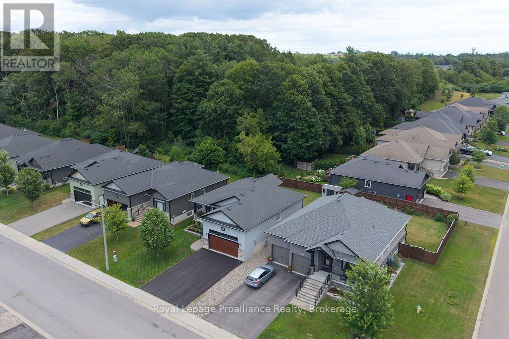 45 AMBROSIA TERRACE - 50
