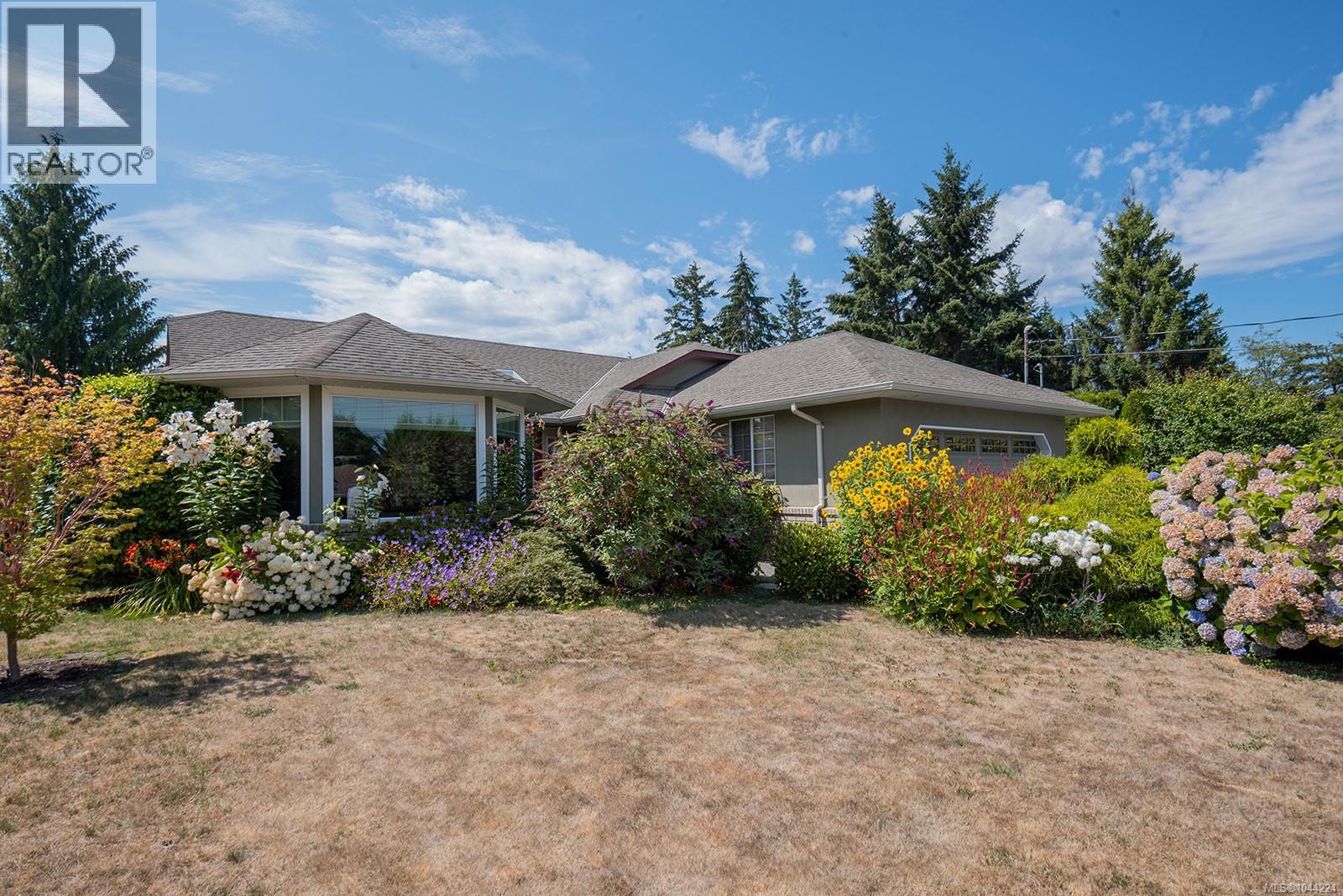 1216 Gilley Cres - 1