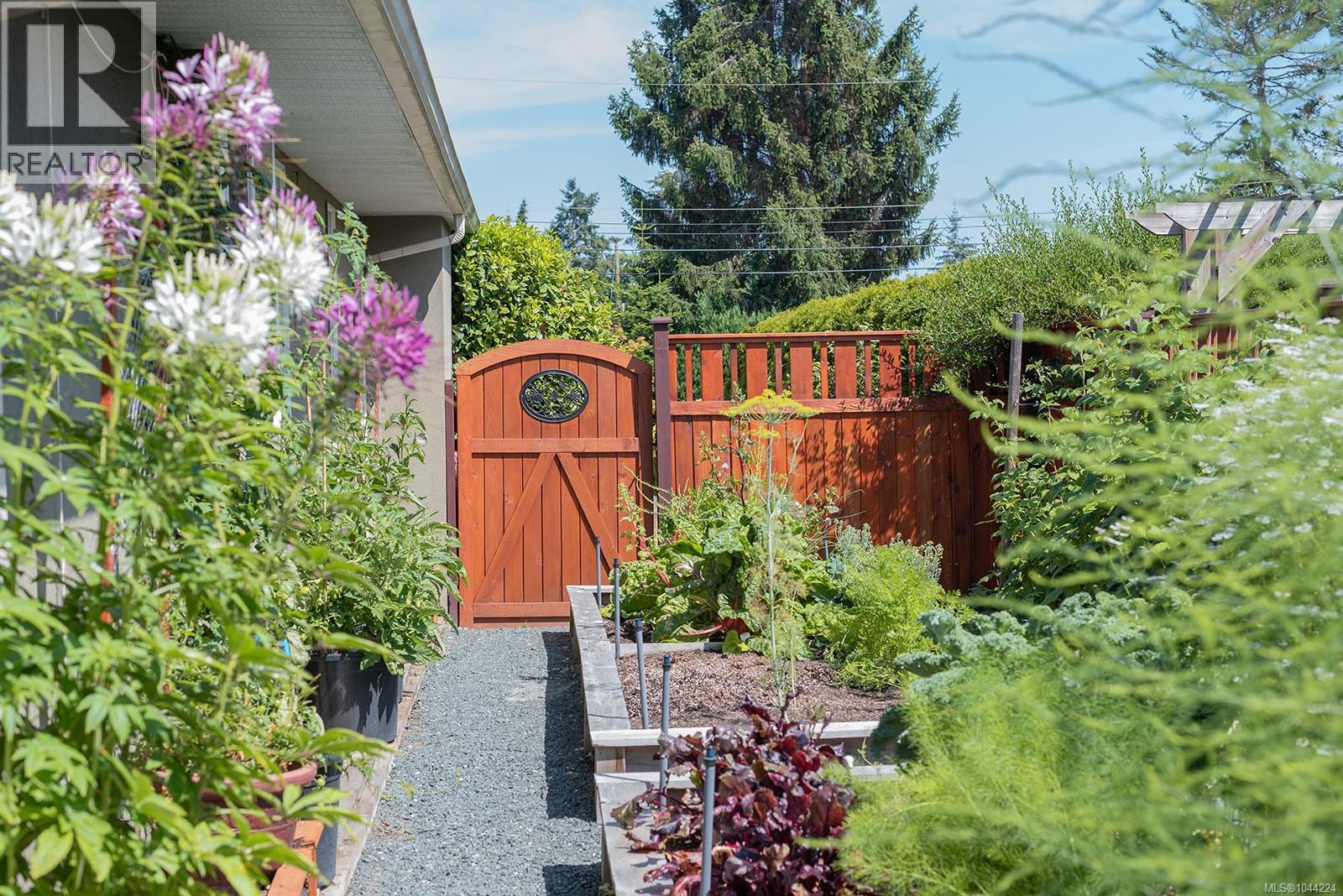 1216 Gilley Cres - 17