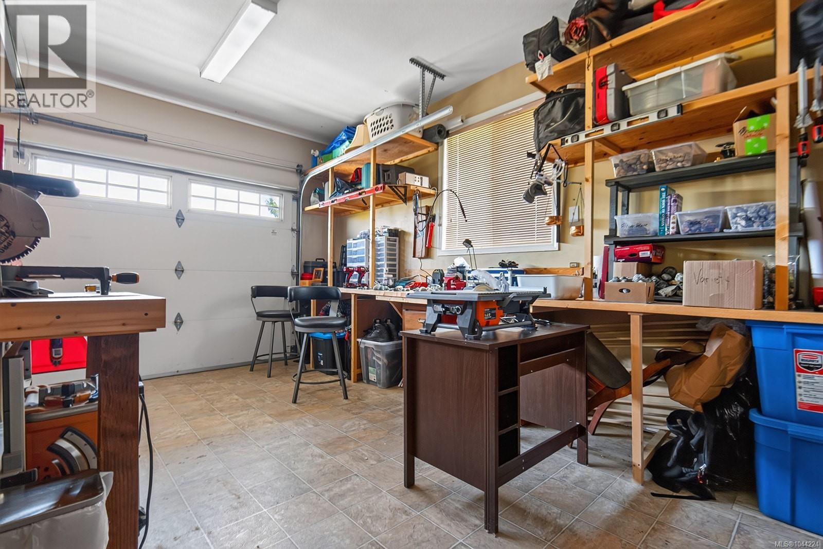 1216 Gilley Cres - 58