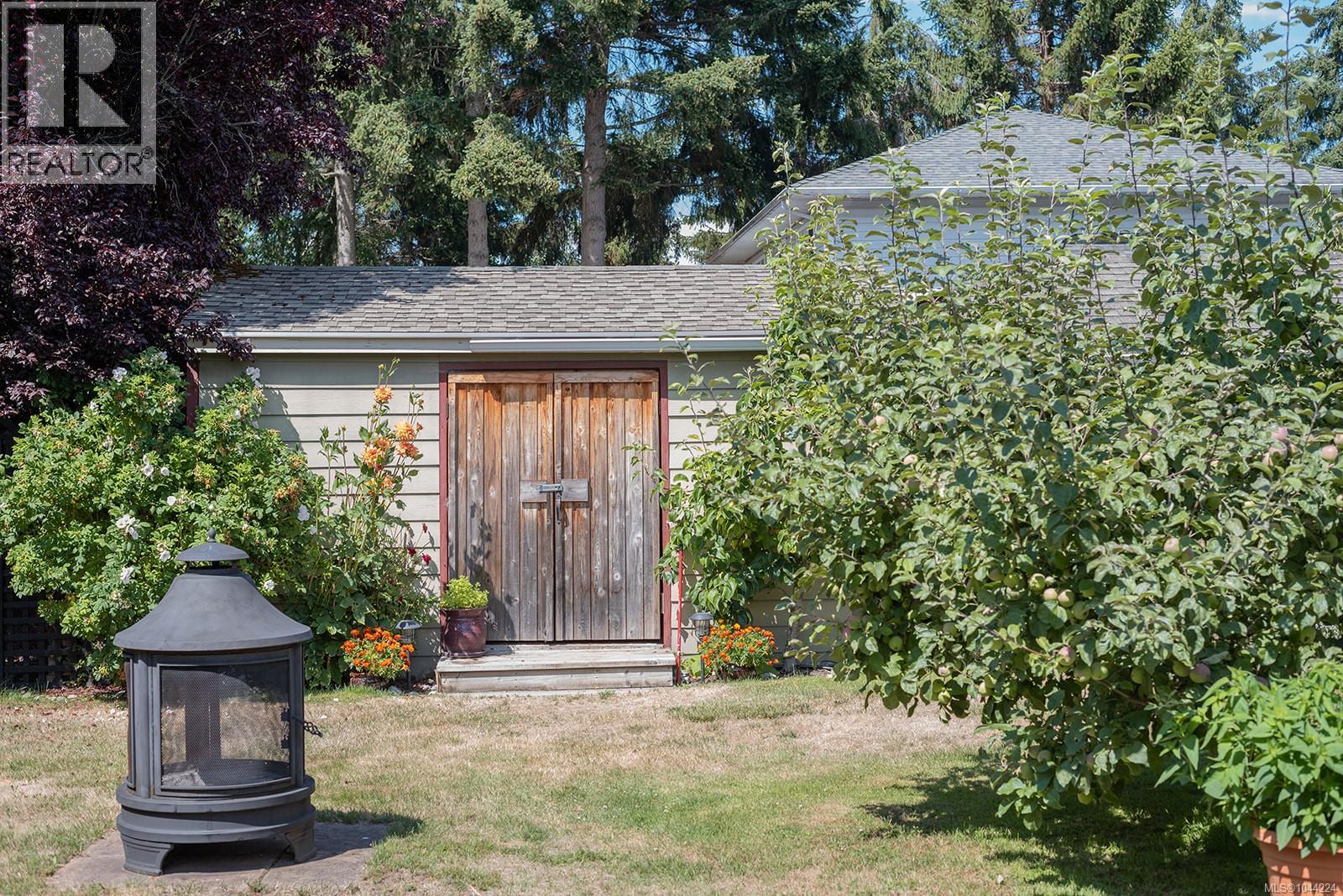 1216 Gilley Cres - 62