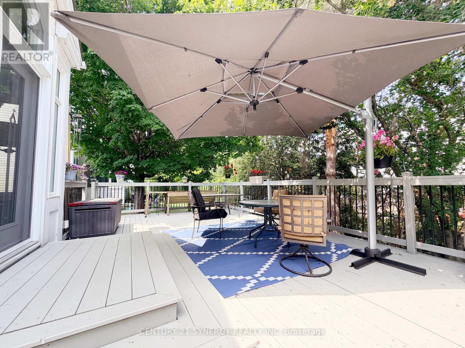 #16 32 INNESBROOK COURT - 32