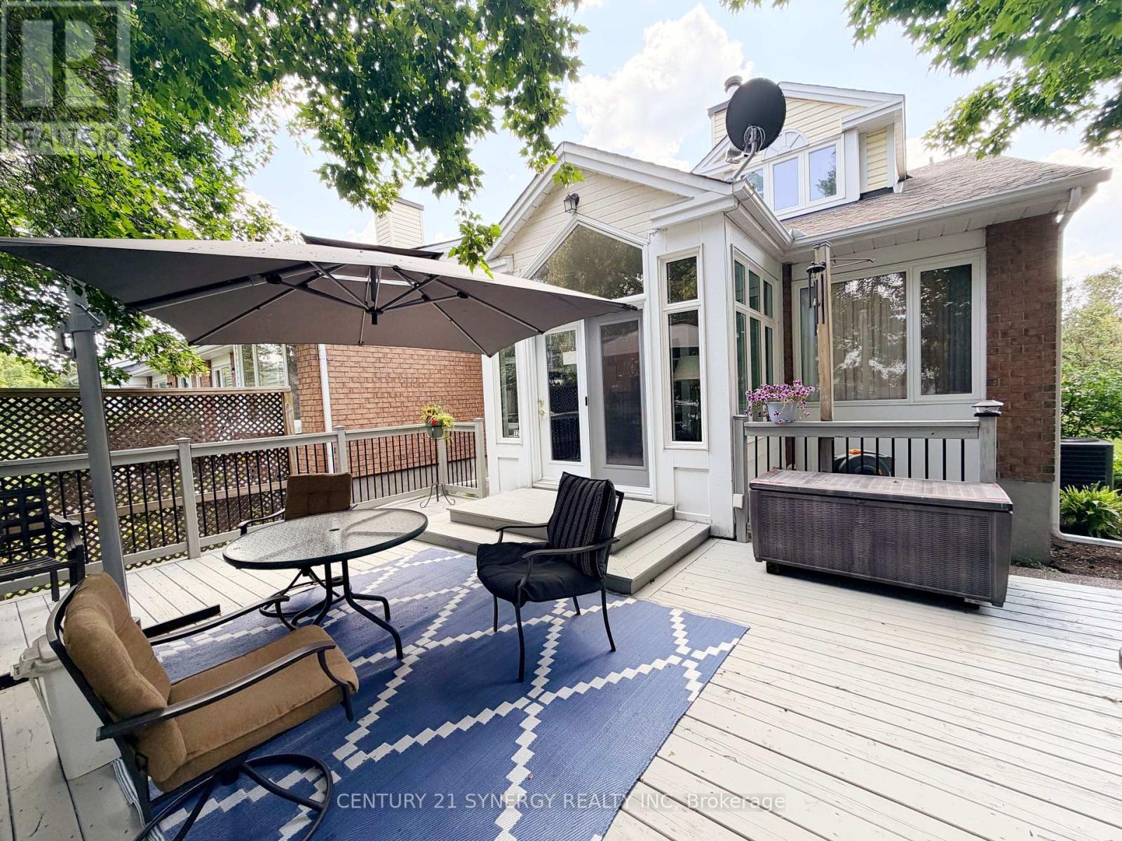 #16 32 INNESBROOK COURT - 33
