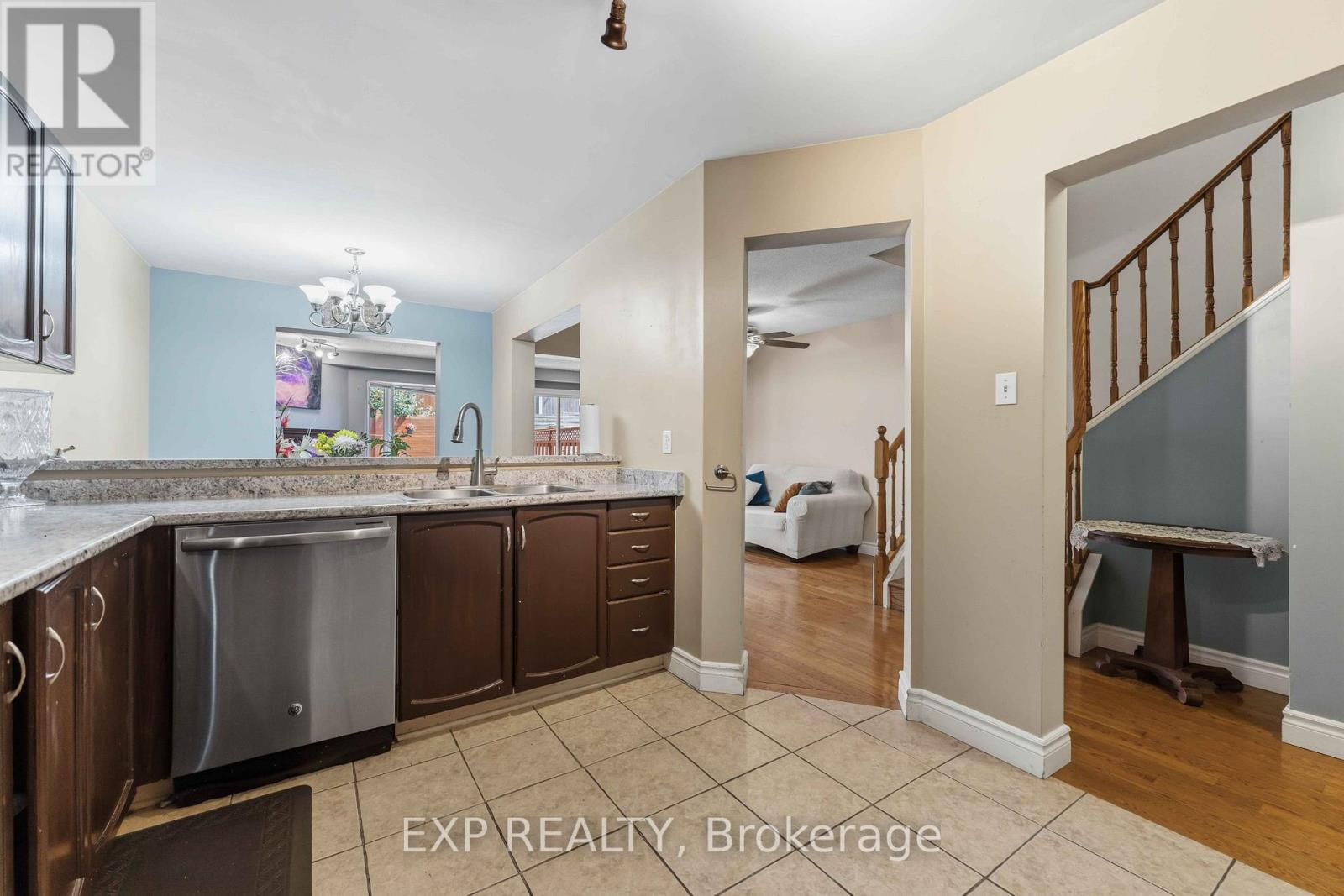 86 SCARLET COURT - 11