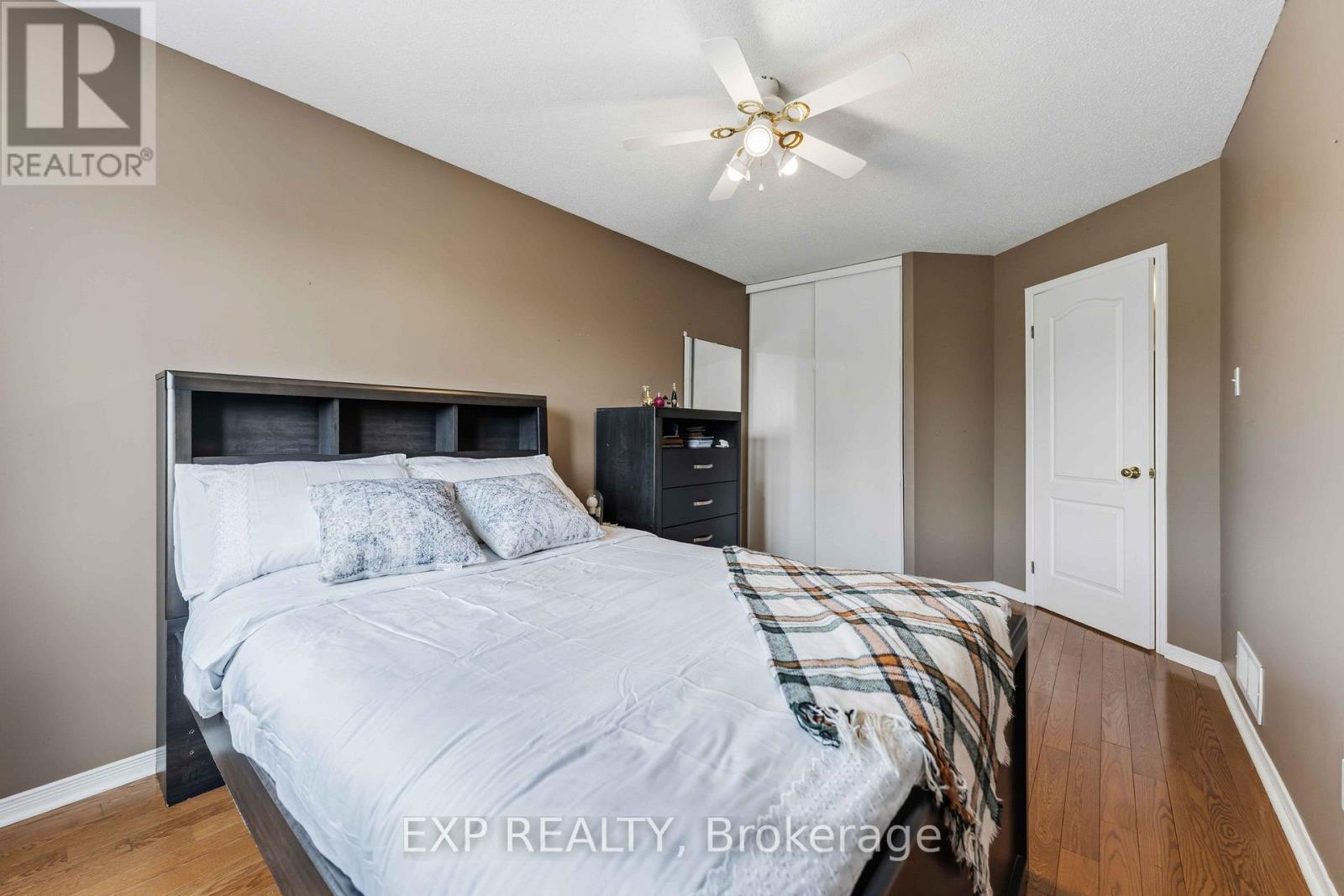 86 SCARLET COURT - 19