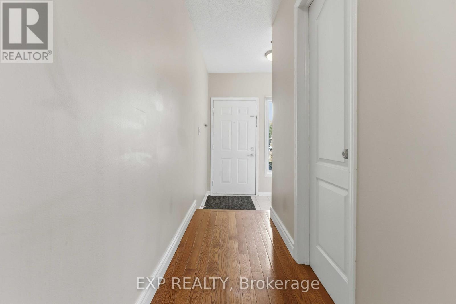 86 SCARLET COURT - 3