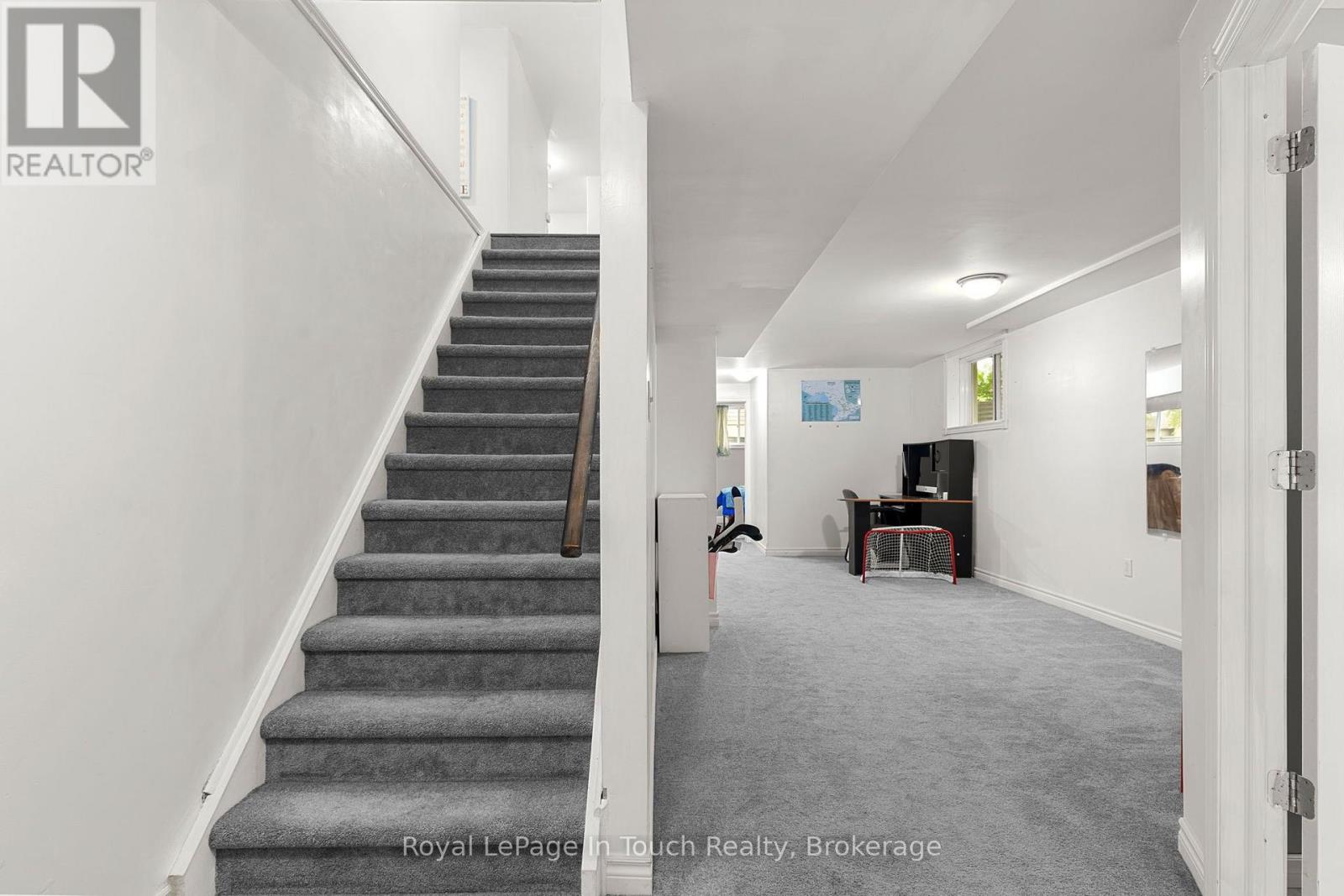 66 DONLANDS COURT - Image 21