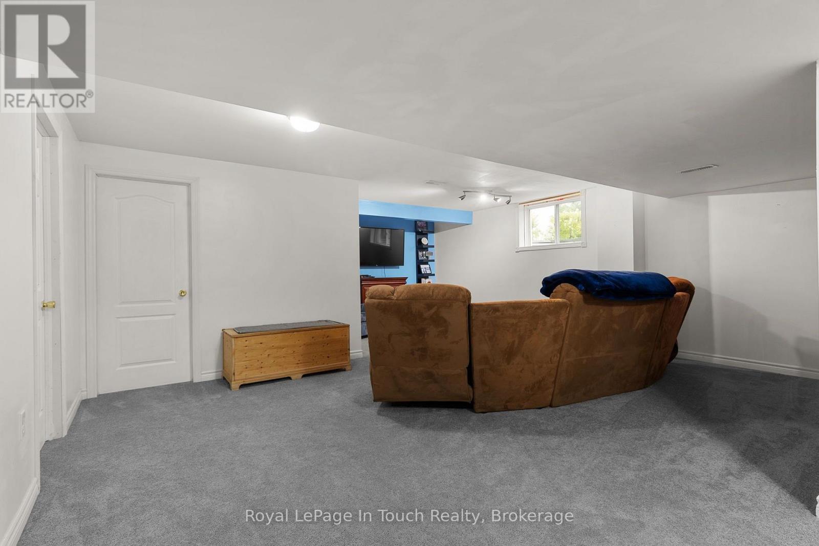66 DONLANDS COURT - Image 23