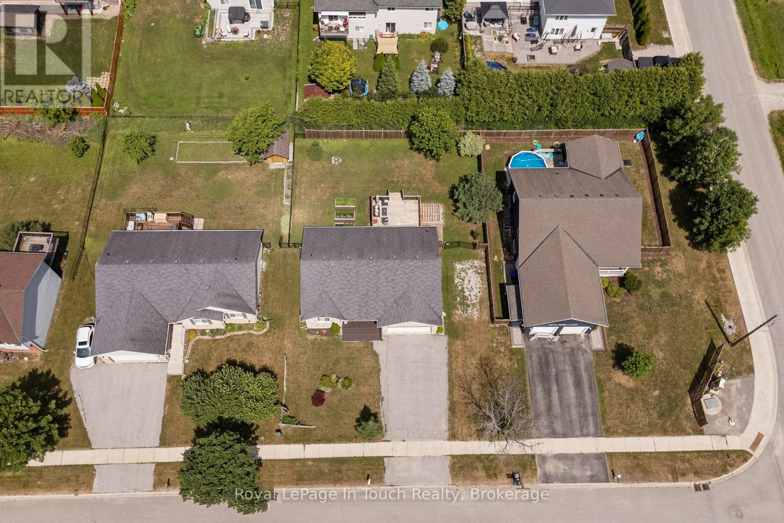 66 DONLANDS COURT - Image 31