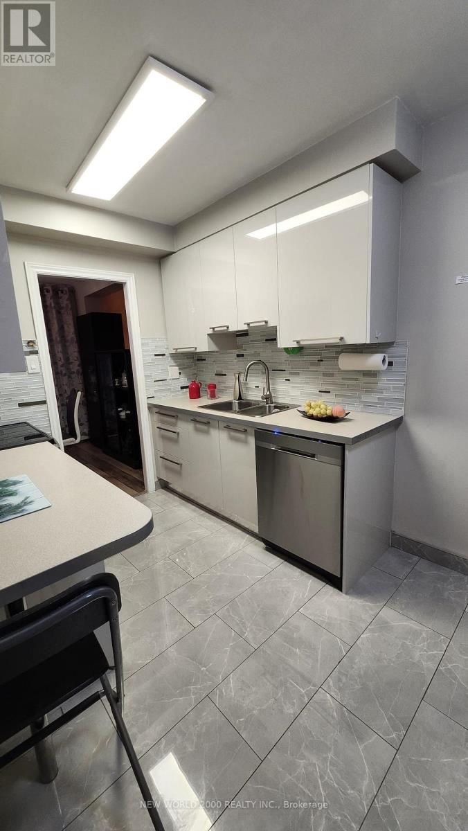 #602 180 DUDLEY AVENUE - 4