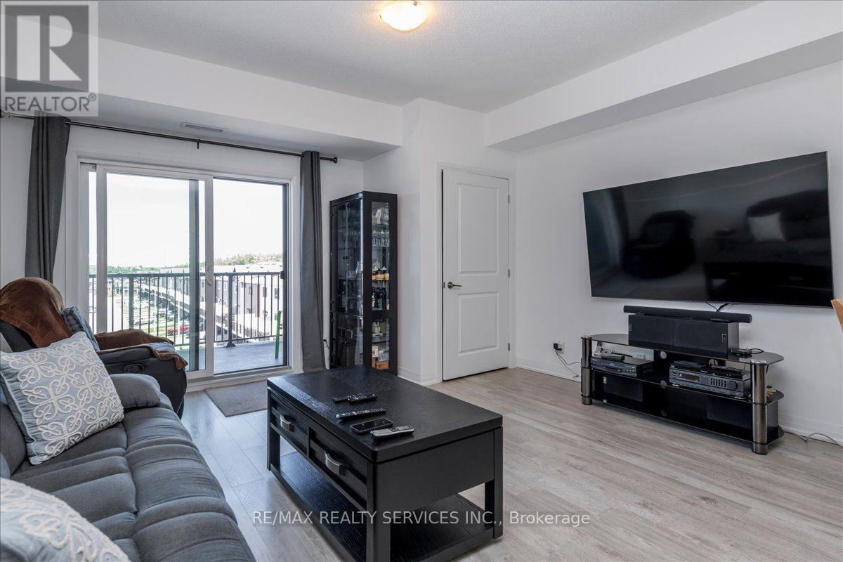 #314 54 KODA STREET - Image 13