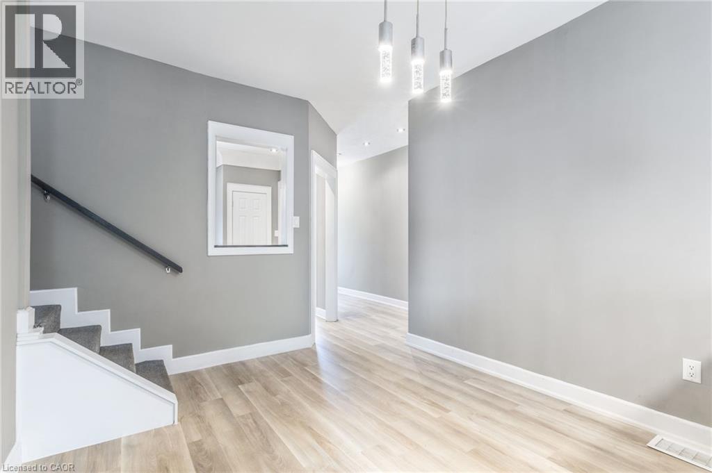 86 SMITH Avenue - 10