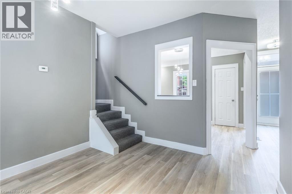 86 SMITH Avenue - Image 11
