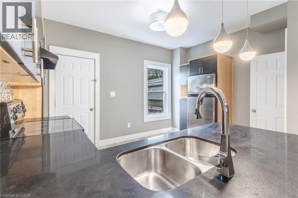 86 SMITH Avenue - 13
