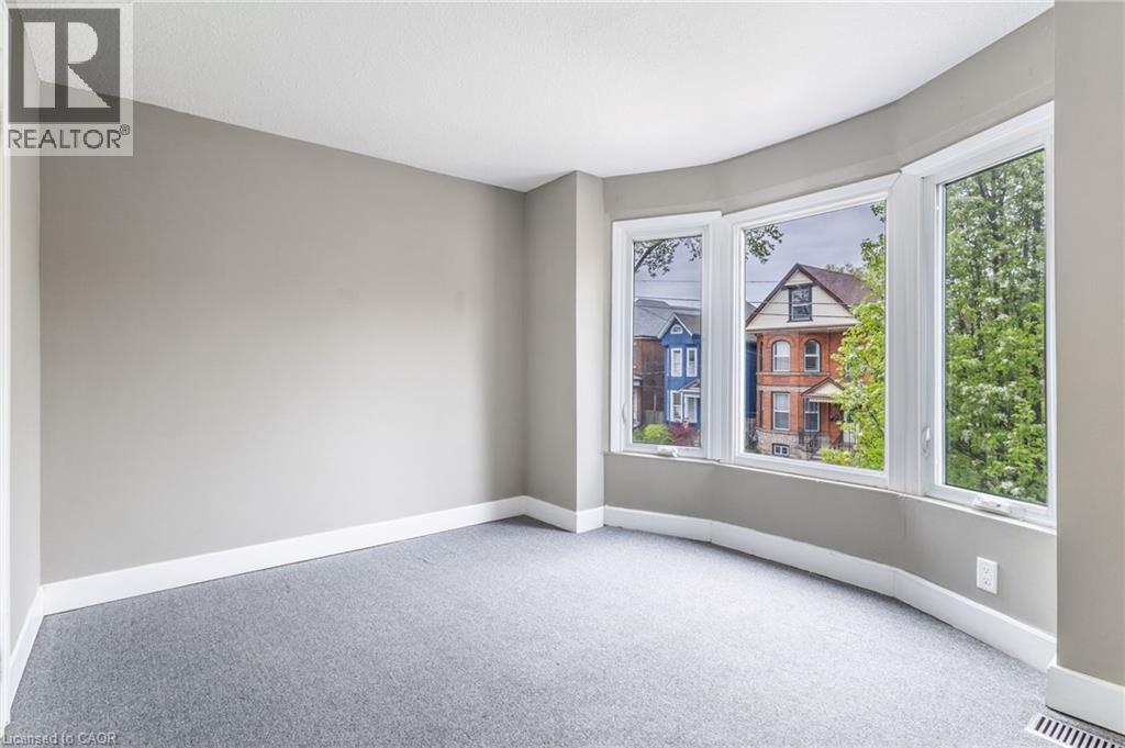 86 SMITH Avenue - 20