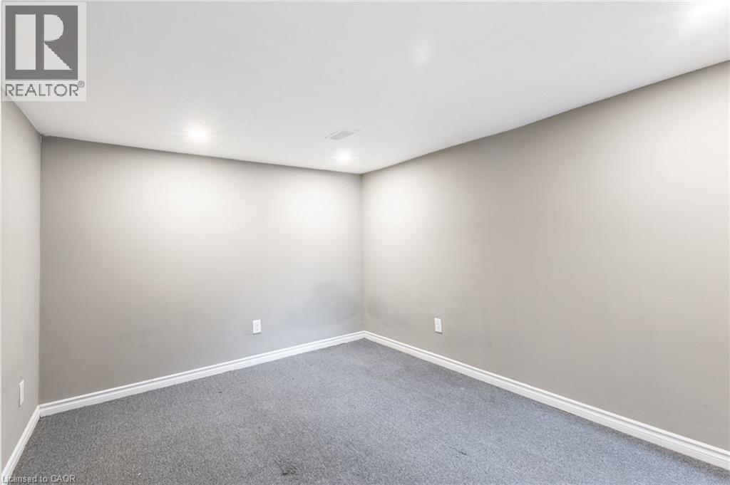 86 SMITH Avenue - 32